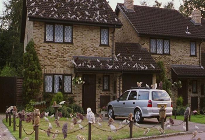 Harry Potter'ın yanlarında kaldığı Dursley ailesinin adresi nedir?